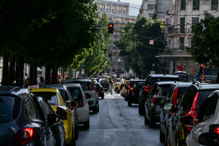 Μποτιλιάρισμα: Πόσες ώρες χάνει ο μέσος οδηγός στην Αθήνα – 30ή θέση στον χάρτη των πιο πολυσύχναστων πόλεων παγκοσμίως