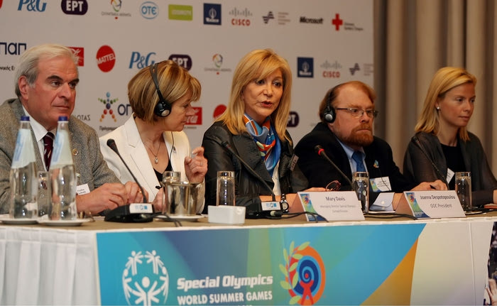 “Το 65% του κόστους από χορηγούς”