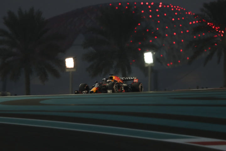 Formula 1, GP Άμπου Ντάμπι: Ο Φερστάπεν στην πολ ποζίσιον του τελικού, δεύτερος θα εκκινήσει ο Χάμιλτον