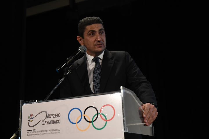 Αυγενάκης: “Είμαστε στη διάθεση του ΠΑΟΚ”
