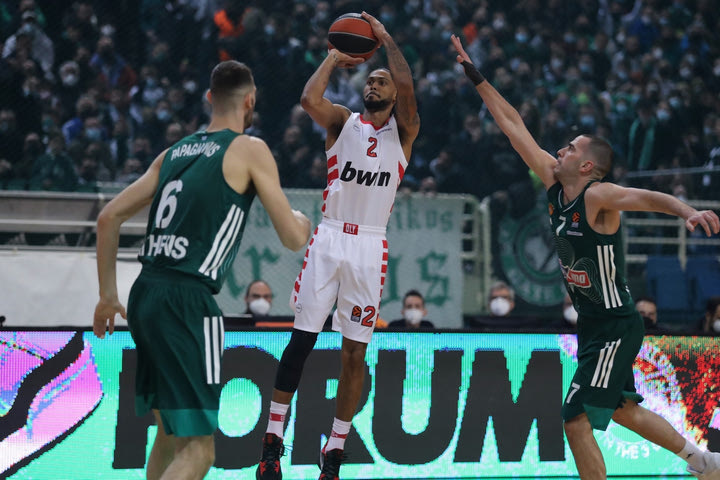 EuroLeague: Η καραντίνα μειώνεται στις επτά μέρες μόνο για τους εμβολιασμένους παίκτες