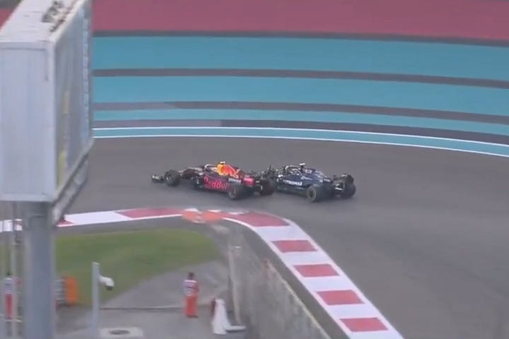 Formula 1, Άμπου Ντάμπι: Χάμιλτον και Φερστάπεν παραλίγο να έχουν επαφή στην “στροφή 7” του πρώτου γύρου