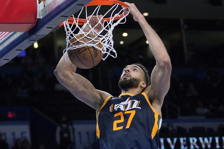 NBA: Ο Ρουντί Γκομπέρ γίνεται, ξαφνικά, το πιο καυτό όνομα της offseason