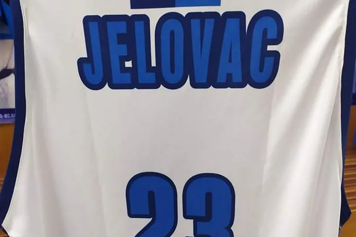 Γέλοβατς: Ο Ηρακλής αποκάλυψε τη φανέλα προς τιμήν του αδικοχαμένου Σέρβου