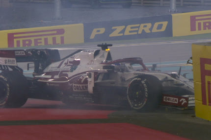 Formula 1, Άμπου Ντάμπι: Ο Κίμι Ράικονεν εγκατέλειψε στον τελευταίο αγώνα της καριέρας του