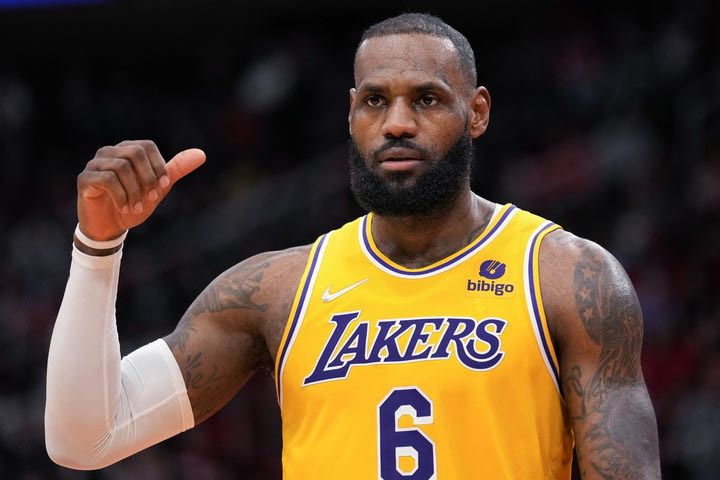 NBA: Ο ΛεΜπρόν Τζέιμς διέγραψε το tweet που έλεγε ότι δεν θα λείψει ξανά από τα play-offs
