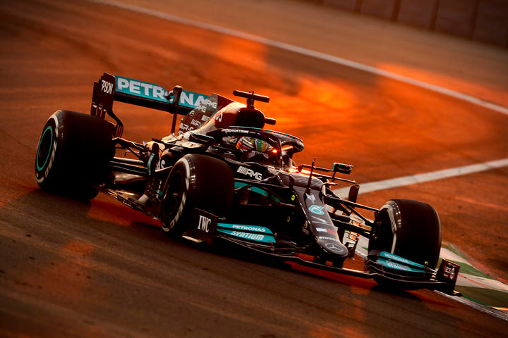 Formula 1: Η Mercedes αποφάσισε να μην ασκήσει έφεση κατά της απόφασης των αγωνοδικών του Άμπου Ντάμπι