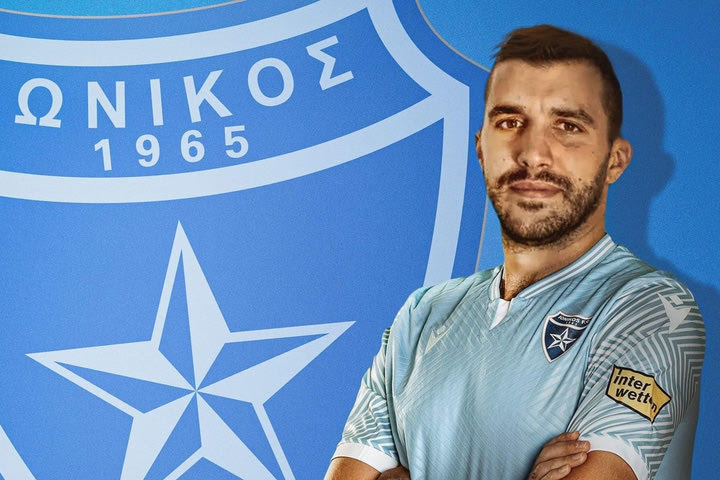 Ο Ιωνικός ανακοίνωσε τον Βασίλη Μάντζη