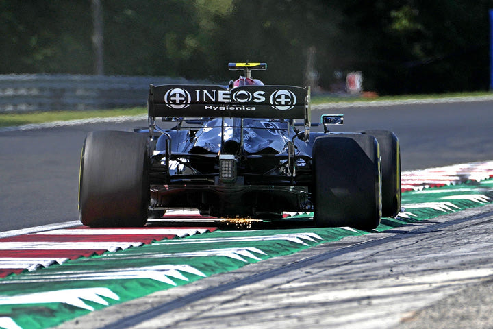 Formula 1: H Mercedes έγινε η πρώτη ομάδα που έβαλε μπροστά τον κινητήρα του 2022