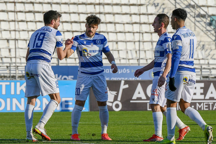 Νίκη Βόλου – Καβάλα 7-0: Άνετο πέρασμα απέναντι στους ερασιτέχνες που έπαιζαν με δέκα