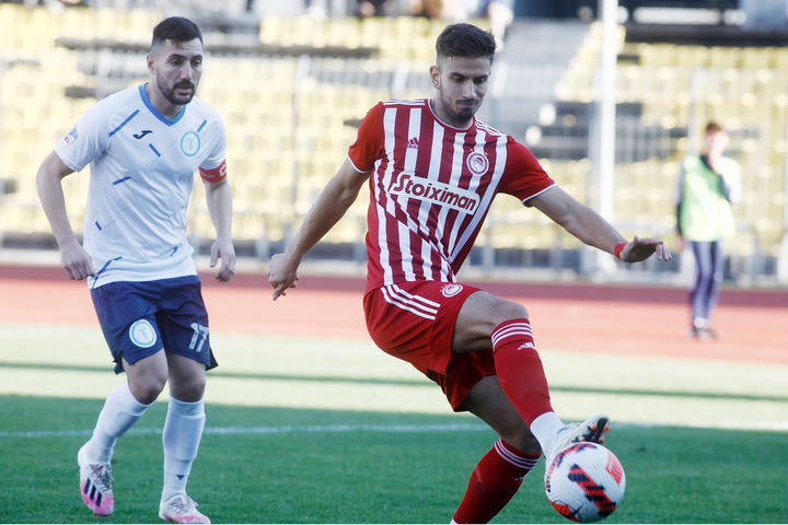 Super League 2: Λευκή ισοπαλία στο Ηρακλής – Ολυμπιακός Β’, νίκη με ανατροπή η ΑΕΛ