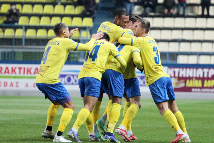 Παναιτωλικός – Ατρόμητος 2-1: Τρίποντο βάλσαμο με τον Καρέλη να δίνει τη λύση