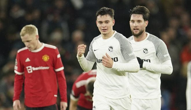 Εξαιρετικό σουτ του Ρίντερ για το 1-1 στο Μάντσεστερ Γιουνάιτεντ – Γιούνγκ Μπόις