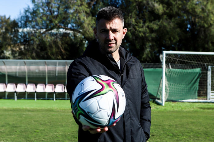 Ο Γιώργος Σίμος στο SPORT24: “Δεν είμαι της λογικής της αποδόμησης, στην Ελλάδα δεν υπάρχει γενική φιλοσοφία”