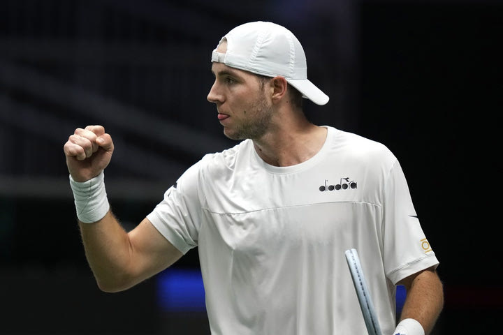 Davis Cup: Η Γερμανία νίκησε τη Μεγάλη Βρετανία και πέρασε στα ημιτελικά