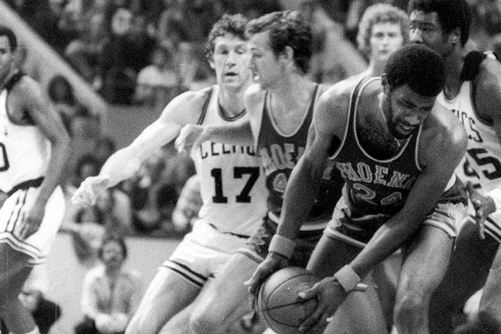Το Game 5 των NBA Finals 1976 ανάμεσα στους Σέλτικς και τους Σανς