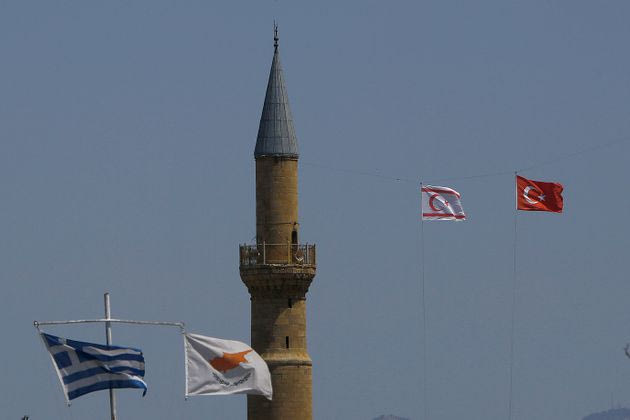 Η τουρκική προπαγάνδα είναι αδίσταχτη και επικίνδυνη – Η αλήθεια για τον εμπρησμό σε τζαμί στην Κύπρο