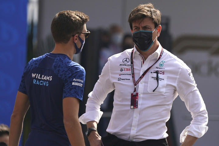 Formula 1: Ο Τότο Βολφ έστειλε συγχαρητήριο μήνυμα στον Μαξ Φερστάπεν