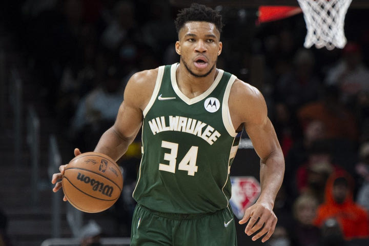 NBA: Οι καλύτερες στιγμές του Γιάννη Αντετοκούνμπο στην ήττα των Μπακς από τους Σανς