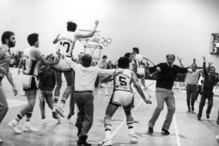 Άρης – Απόλλωνας Πάτρας: Έκαναν ντους για να ξαναπαίξουν
