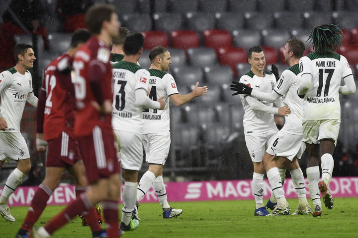 Μπάγερν – Γκλάντμπαχ 1-2: Την πάτησαν ξανά οι Βαυαροί από τον κακό τους δαίμονα