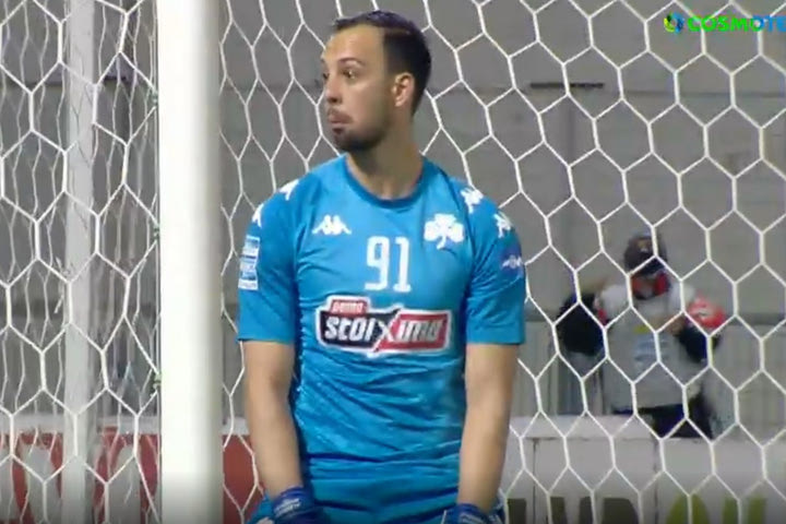 Ο Φαν Βερτ τσίμπησε την μπάλα για το 2-0 στο Βόλος – Παναθηναϊκός