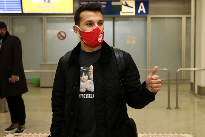 Ολυμπιακός: Ο Καρβάλιο προσγειώθηκε στο “Ελ. Βενιζέλος”