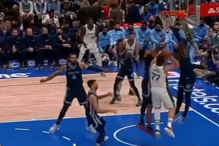 NBA, Λούκα Ντόντσιτς: Απίστευτη ασίστ με.. φάλτσο στον αέρα