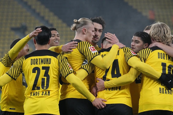 Ντόρτμουντ – Φράιμπουργκ 5-1: Πεντάστερη η BVB, πλησίασε σε απόσταση βολής την Μπάγερν