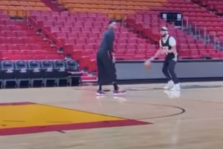 NBA: Ο Ντρέικ έπαιξε μονό με τον Λάουρι μετά από το Χιτ – Χοκς