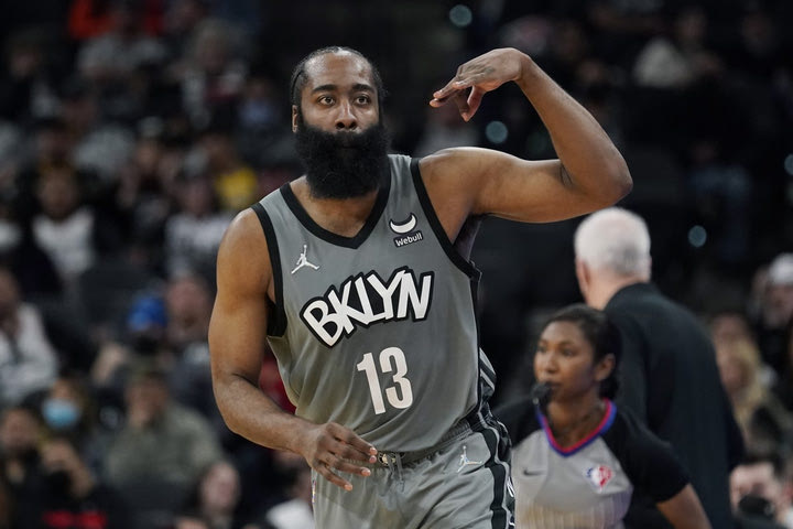 NBA: Γιατί η ανταλλαγή του Χάρντεν είναι μονόδρομος για Νετς και Σίξερς