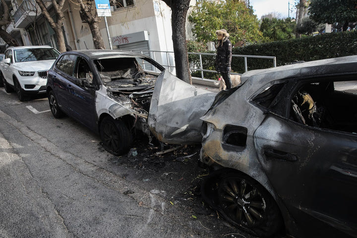 Πώς αποζημιώνομαι αν μου κάψουν το αυτοκίνητο