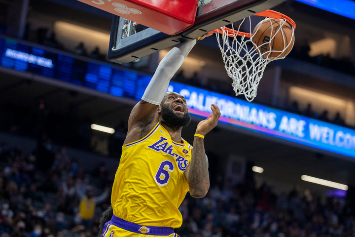 NBA, τα 10 πράγματα που μας έμειναν από την βραδιά: Ο ΛεΜπρόν τραβάει μόνος του κουπί και οι Νετς έχουν τριάδα-φωτιά
