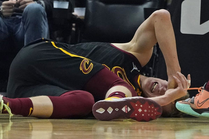 NBA: Ο Μάρκανεν “γύρισε” άσχημα τον δεξιό του αστράγαλο, ανησυχία στους Καβαλίερς