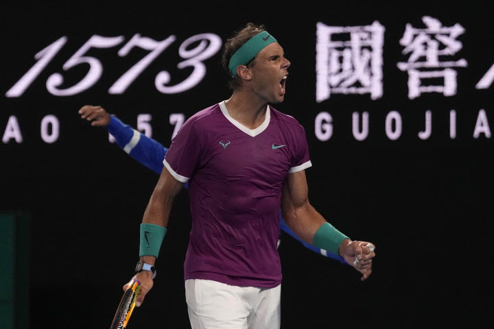Ναδάλ: Ο Ράφα κατέκτησε ξανά το Australian Open μετά από 13 χρόνια κι όμως δεν έκανε ρεκόρ