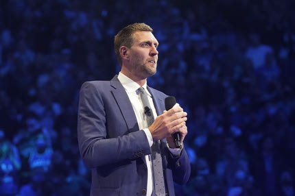 NBA: Οι Μάβερικς απέσυραν την φανέλα του Ντιρκ Νοβίτσκι