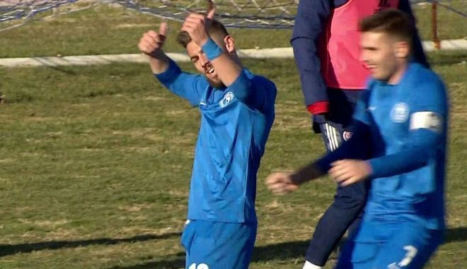Ο Ρόβας με κεφαλιά έκανε το 1-0 για τον Αλμωπό κόντρα στον Ολυμπιακό