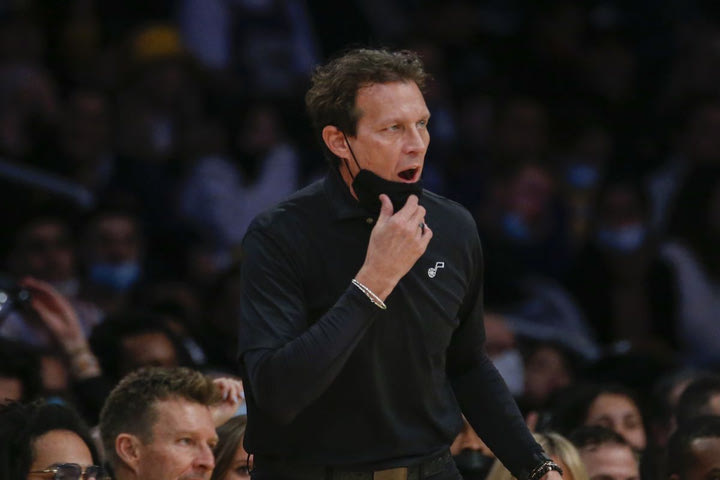 NBA: Ο Κουίν Σνάιντερ αποχώρησε από τους Γιούτα Τζαζ