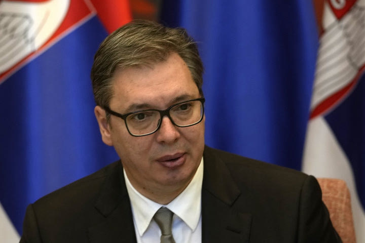 Πρόεδρος της Σερβίας: “Ο Τζόκοβιτς ζητά να φύγει από το ξενοδοχείο και να πάει στο σπίτι που νοίκιασε”