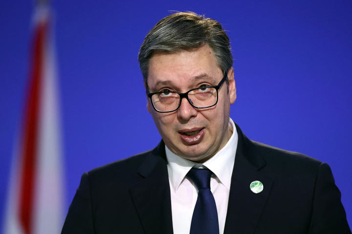 Ο πρόεδρος της Σερβίας υπέρ του Τζόκοβιτς: “Θα παλέψουμε μαζί του για την δικαιοσύνη και την αλήθεια”