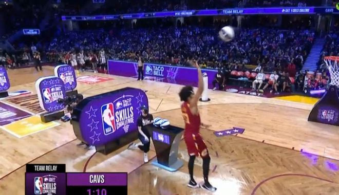 Η προσπάθεια των Cavs στο Team Relay