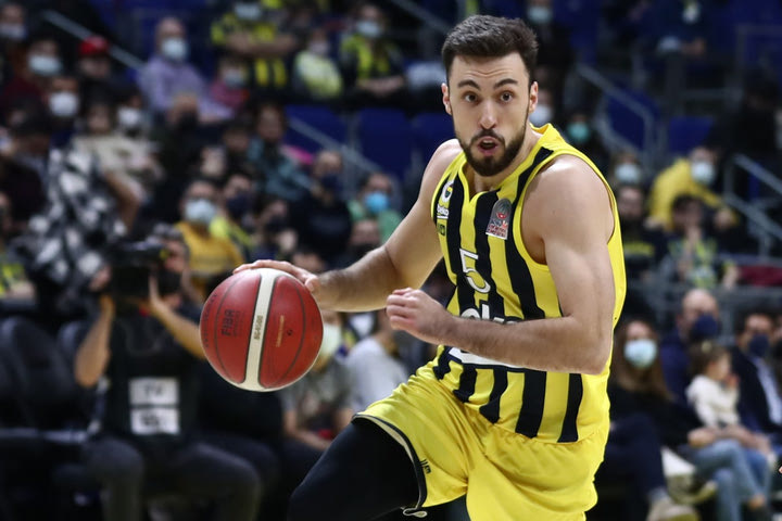 Η Φενέρμπαχτσε έφτυσε αίμα για να λυγίσει την Μπούρσασπορ