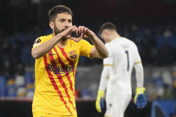 Europa League: Θρίαμβος της Μπαρτσελόνα επί της Νάπολι, άντεξαν Ρέιντζερς και Μπέτις