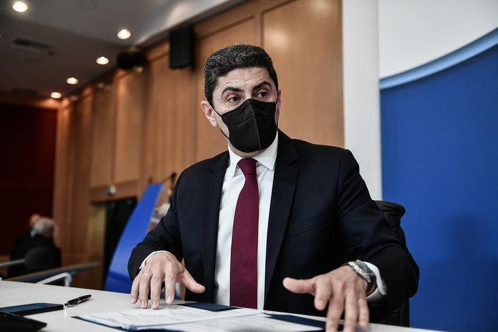 Αυγενάκης για ΕΠΟ: “Έχετε μπερδέψει την παράγραφο 6 του άρθρου 22”