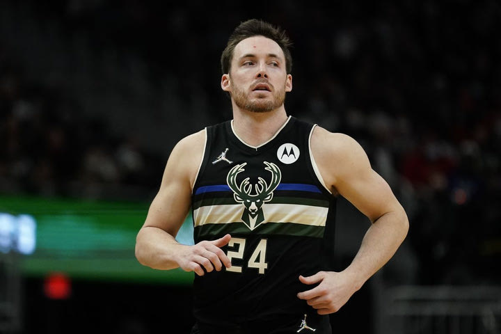 NBA, Μιλγουόκι Μπακς: “Έδεσαν” τον Κόνατον για ακόμα τρία χρόνια