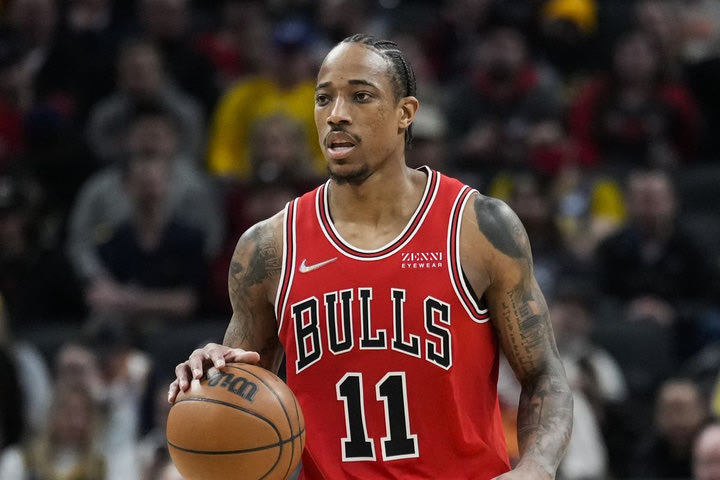 NBA, ΝτεΡόζαν: “Με γαμ…ε πνευματικά όταν δεν έβρισκα ομάδα πέρυσι, έπαθα κατάθλιψη και δεν βγηκα από το δωμάτιό μου για 4 μέρες”