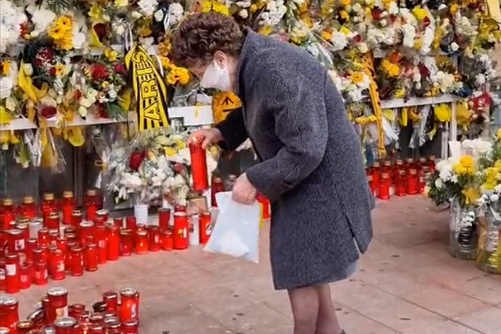 Δολοφονία Άλκη: Η συγκινητική ανάρτηση του ΠΑΟΚ με μια κυρία που άφησε ένα κεράκι στο σημείο της δολοφονίας