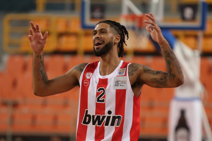 Final Four – Κύπελλο Ελλάδας: Το μεγάλο τρίποντο του Ντόρσεϊ που “καθάρισε” τον τελικό