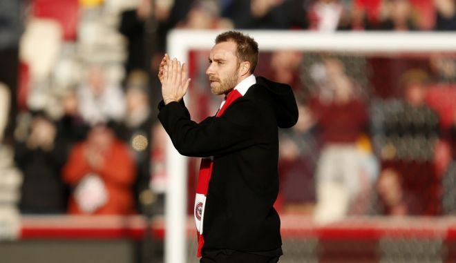 Η προθέρμανση του Έρικσεν με την Μπρέντφορντ πριν την έναρξη του ματς με την Νιούκαστλ