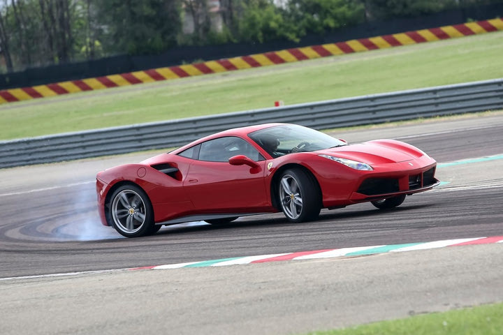 Πόσο κοστίζει η Ferrari του Πιερ-Εμερίκ Ομπαμεγιάνγκ